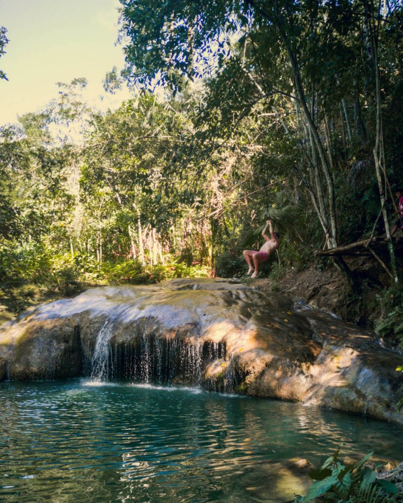 The tarzan swing at kawasan falls